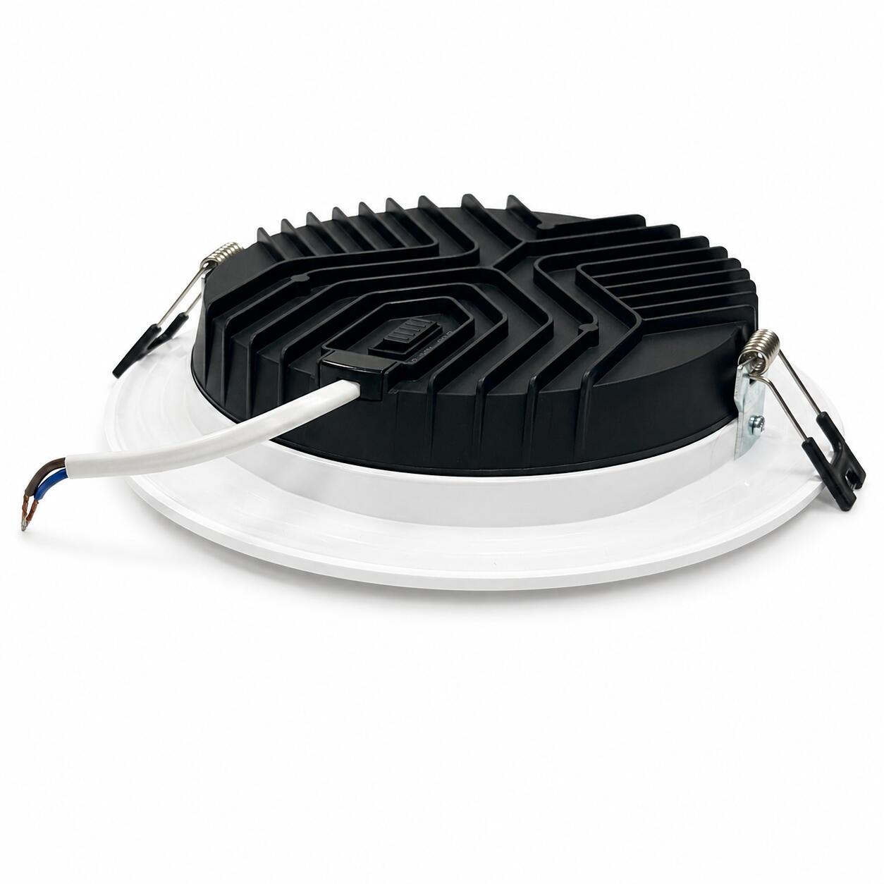 Downlight LED circular empotrable - CCT - 18W - Corte Ø 150 mm - IP54 (7)