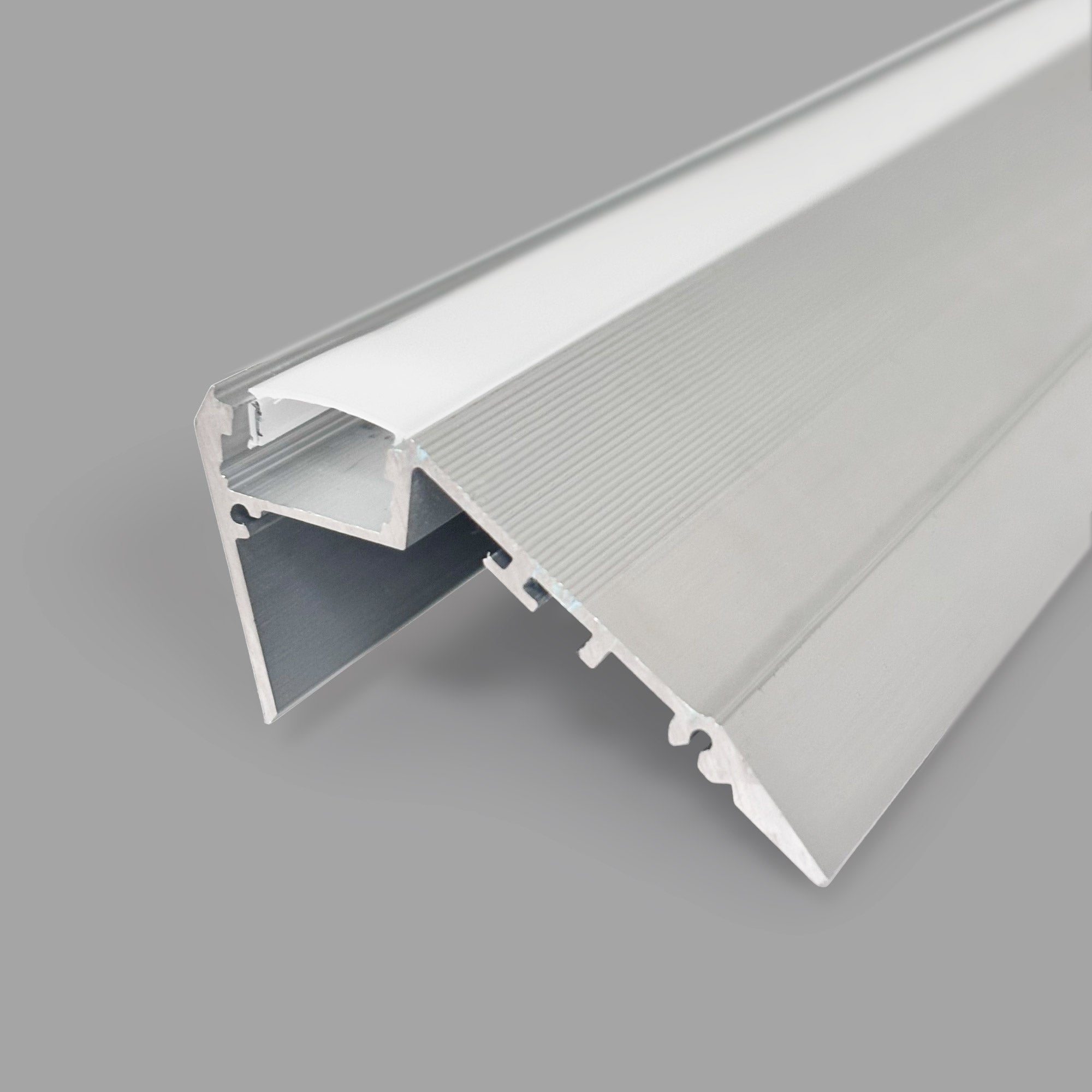 Perfil tira LED de superficie para esquinas con difusor - 54mm - Tira LED ≤12 mm - 2 metros - 1mm - 320g/m