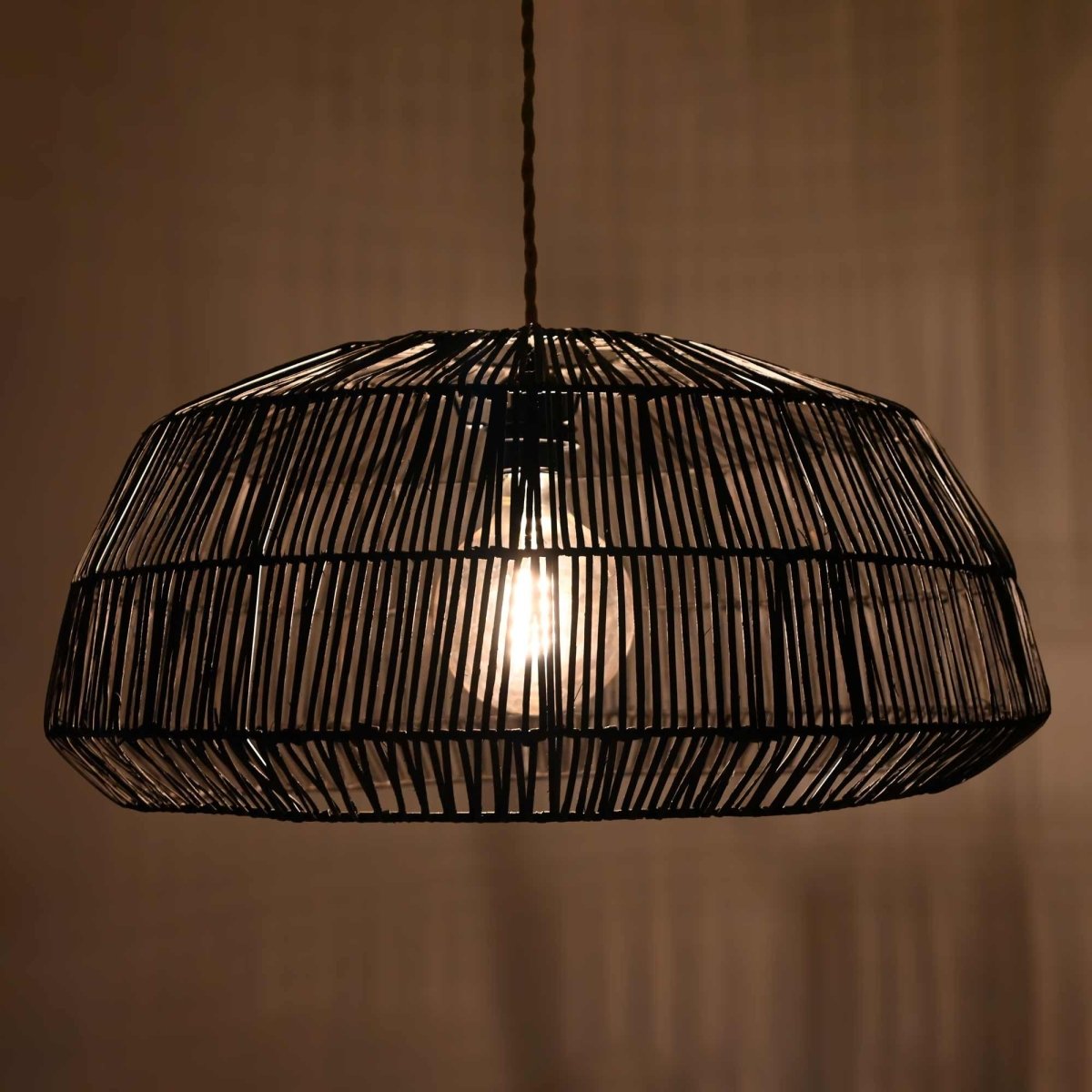 Lámpara colgante de mimbre "ASTRID" - Con interruptor y enchufe - E27 - Barcelona Led-Decoración