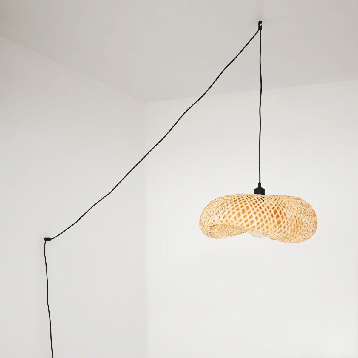 Lámpara colgante de mimbre "FREY" - Con interruptor y enchufe - E27 - Barcelona Led-Decoración