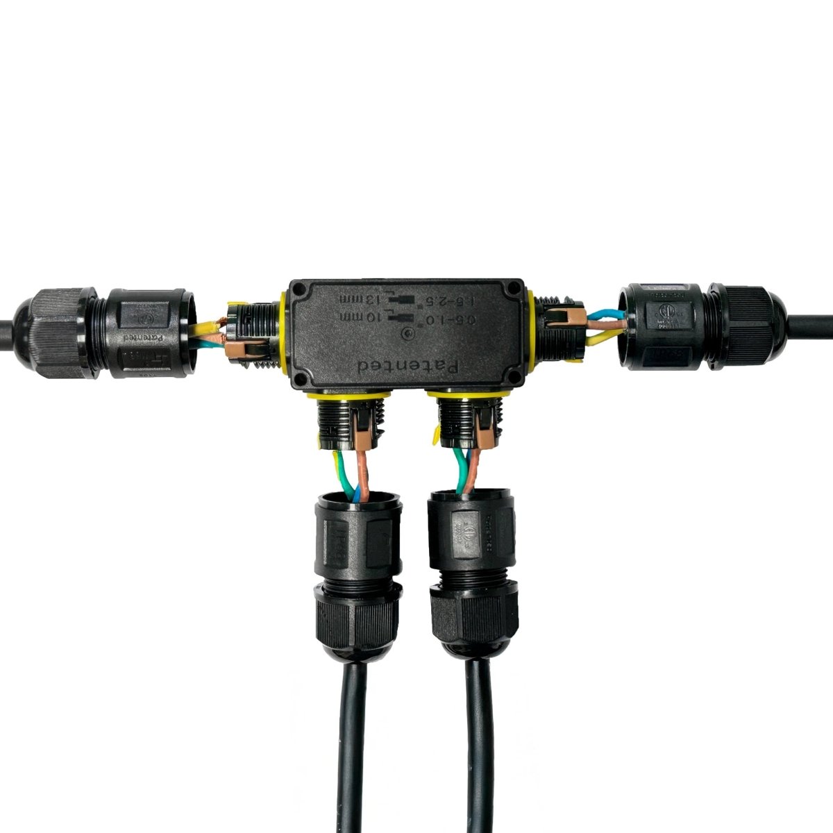 Conector impermeable en F - 3P - IP68 - 0,5-2,5mm² - 24A - T105 - Barcelona Led-Material eléctrico