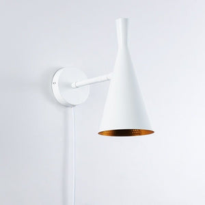 Aplique de pared escandinavo orientable 330° con interruptor y enchufe (5)