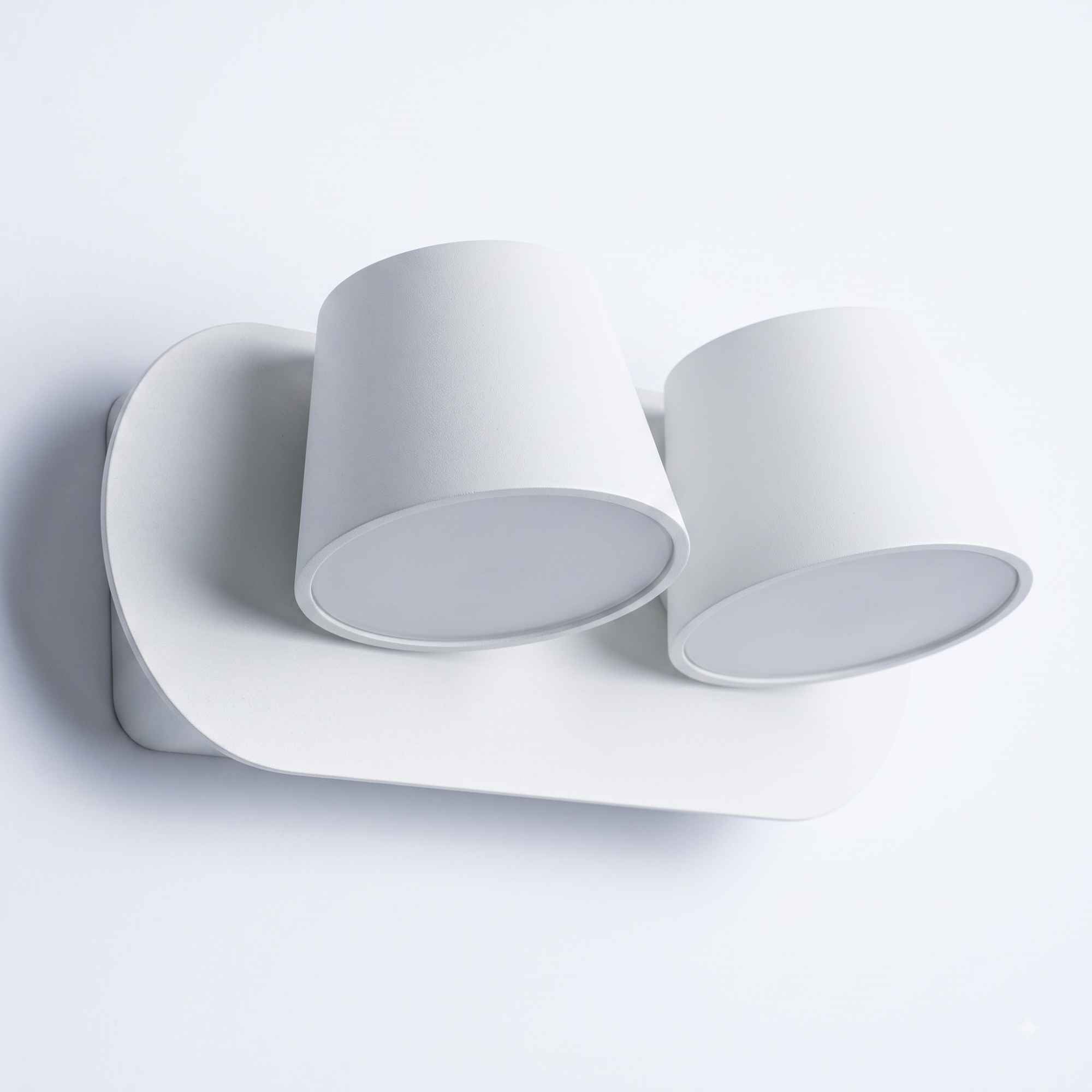 Aplique de pared LED doble "KOP-2" orientable 12W