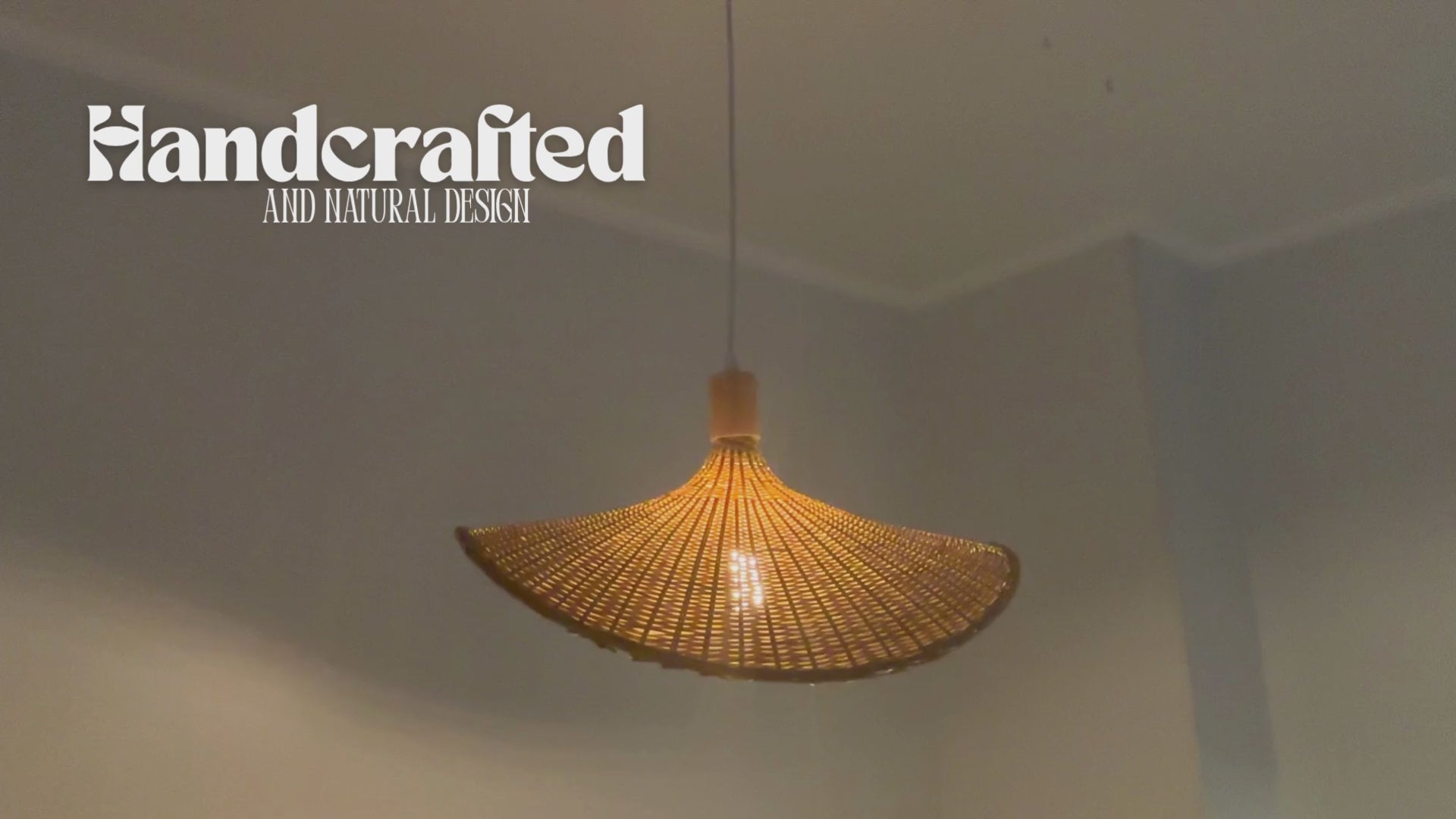 Lámpara colgante  de mimbre "Bellas"