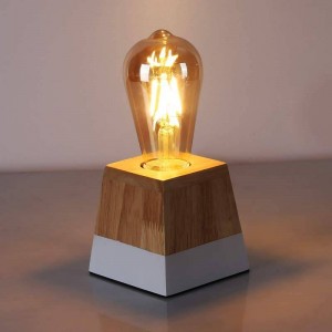 Tischlampe aus Holz "LAKA".