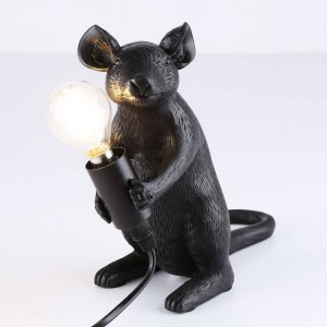 Maus-Tischleuchte „Stuart“ aus Harz - freche Leuchte extravagant