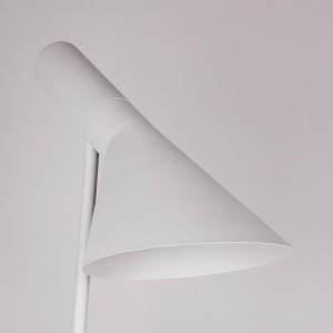 Schwenkbare Skandi Tischlampe MARLENE - E27 Fassung Arne Jacobsen Inspiration