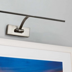 Verchromte Wandleuchte für Bildbeleuchtung