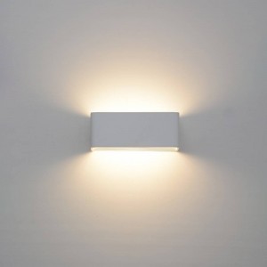 Kartio LED-Wandleuchte aus Aluminium