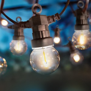 Lichterkette 10M mit 20 matt weiß LED-Lampen, Schwarz Kabel, Verbindbar  30M, für Außen - Lichterkettenwelt