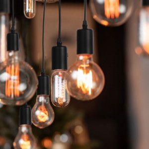 Vintage Pendelleuchte aus Holz OTTO - 4 x E27 - Hängelampe, LED Hängeleuchte, Holz Natur, Holzbalken, Bar, Geschäftsraum
