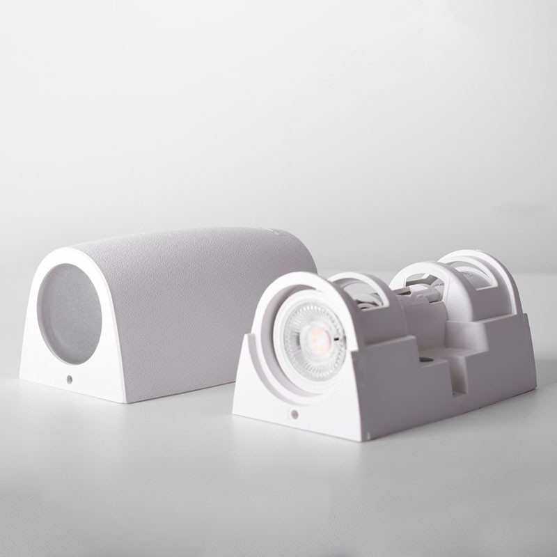 LED-Außenwandleuchte Up & Down FUMAGALLI - hochwertige Materialien LED-Außenwandleuchte Up & Down FUMAGALLI - hochwertige Materialien