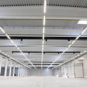 LED Feuchtraumleuchte, koppelbar 150cm 45W IP65 energiesparend, effizient