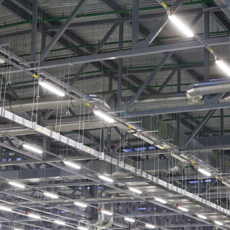 Feuchtraumleuchte für eine 60cm LED-Röhre - IP65 - LED Wannenleuchte, Parkplatz, Industrieanlage