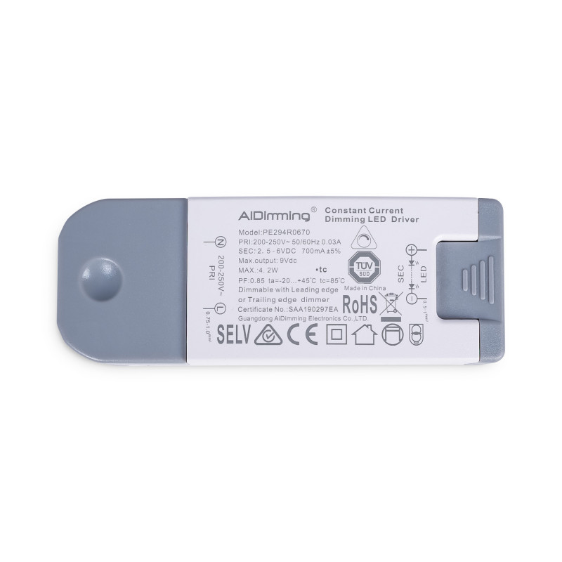 Dimmbarer TRIAC Treiber 2-6V DC - 700mA - 4,2W - LED Streifen, Lampen, Leuchten dimmen