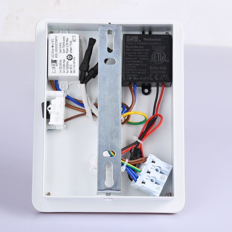 Pack x 2 - Flexible Wandleuchte mit USB Anschluss LONDON USB - CREE LED - 3W - Weiß - Anschluss Pack x 2 - Flexible Wandleuchte mit USB Anschluss LONDON USB - CREE LED - 3W - Weiß - Anschluss