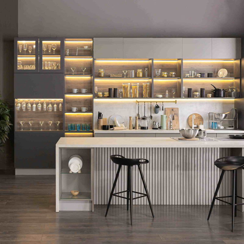 Aluminium-Oberflächenprofil mit Diffusor - Kompletter Bausatz - 18 x13mm - LED-Streifen bis zu 15 mm - 2 Meter