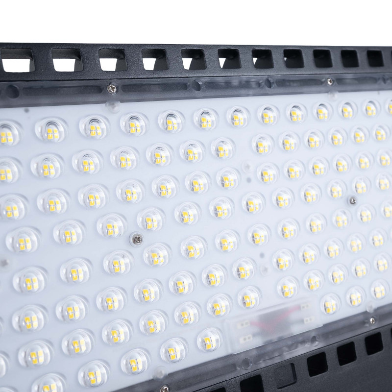 Asymmetrischer LED-Außenstrahler - 300W - 140lm/W- IP66 | led strahler für außen Asymmetrischer LED-Außenstrahler - 300W - 140lm/W- IP66 | led strahler für außen