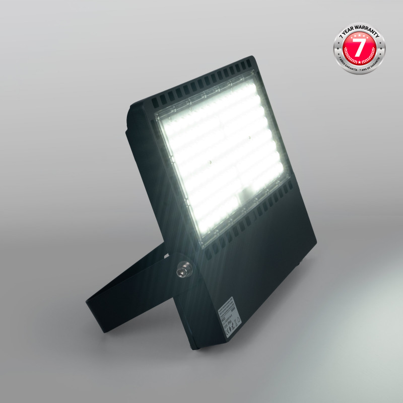 Asymmetrischer LED-Außenstrahler - 300W - 140lm/W- IP66 | led strahler für außen Asymmetrischer LED-Außenstrahler - 300W - 140lm/W- IP66 | led strahler für außen