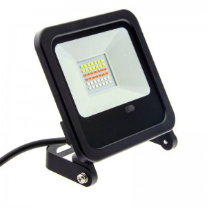 RGB-LED-Flutlicht 30W IP65 mit 24-Tasten-Fernbedienung und Absteckung