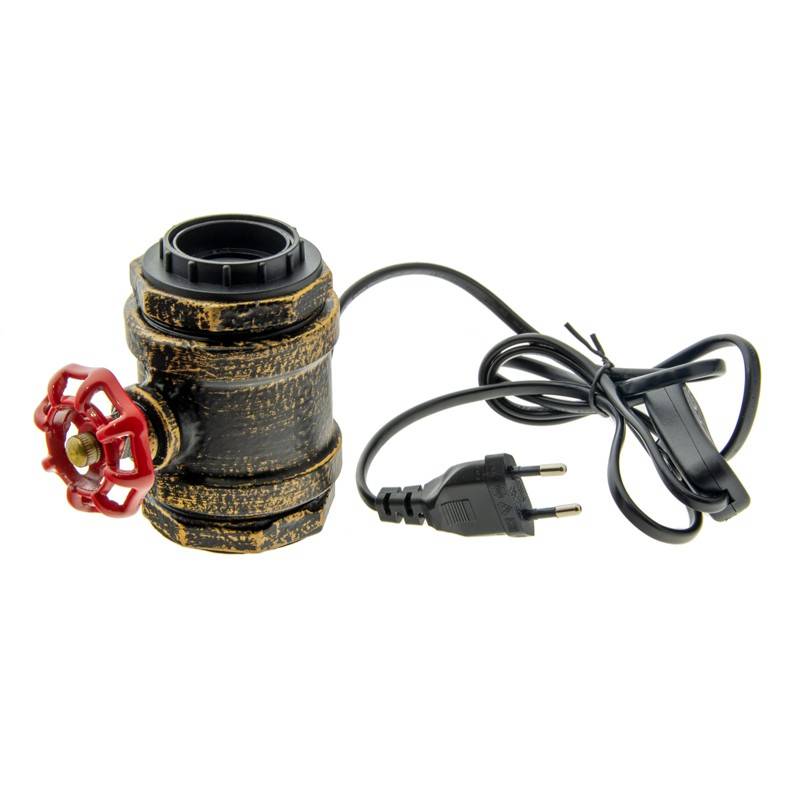 Tischlampe aus Rohr Tischlampe aus Rohr