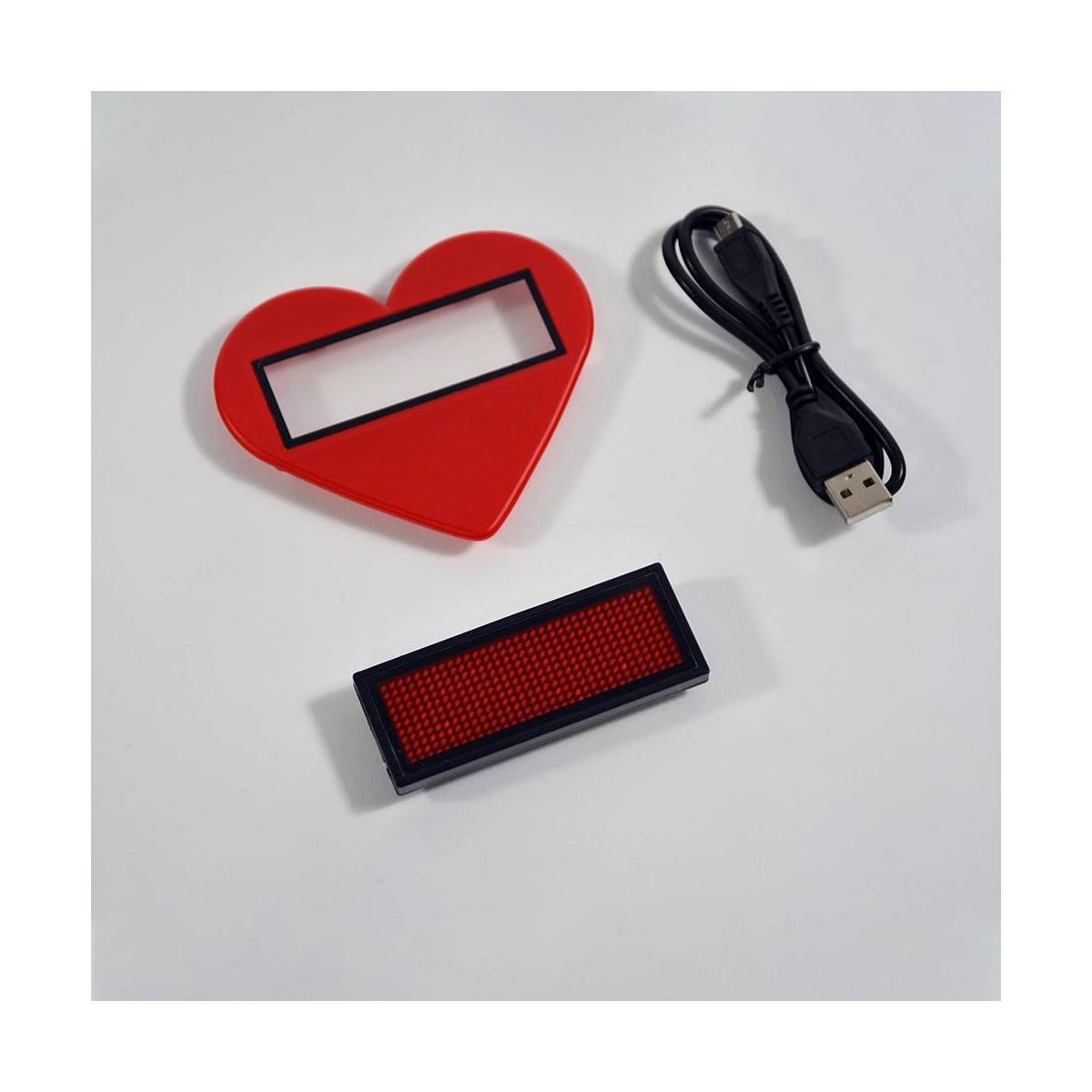 DISTINCTIVE PORTABLE PROGRAMMABLE LED SIGN WITH HEART SHAPE