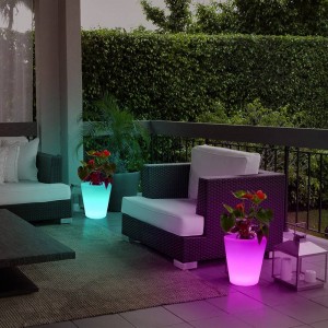 LED planter RGBW