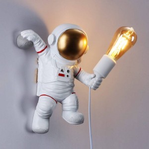 astronaut wall lamp