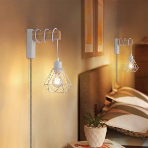 Cage wall light with switch and plug "RODEN".