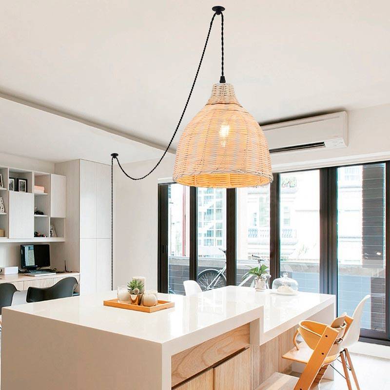 Wicker pendant lamp with pulley "SASKI". Wicker pendant lamp with pulley "SASKI".