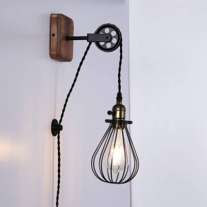 Vintage hanging wall light "PENDOL" pulley and socket