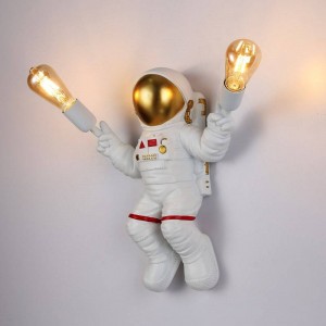 ELLEN" Astronaut wall lamp for children