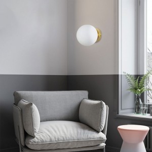 Round wall sconce