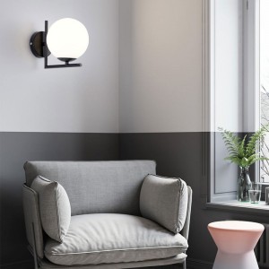 Black wall sconce