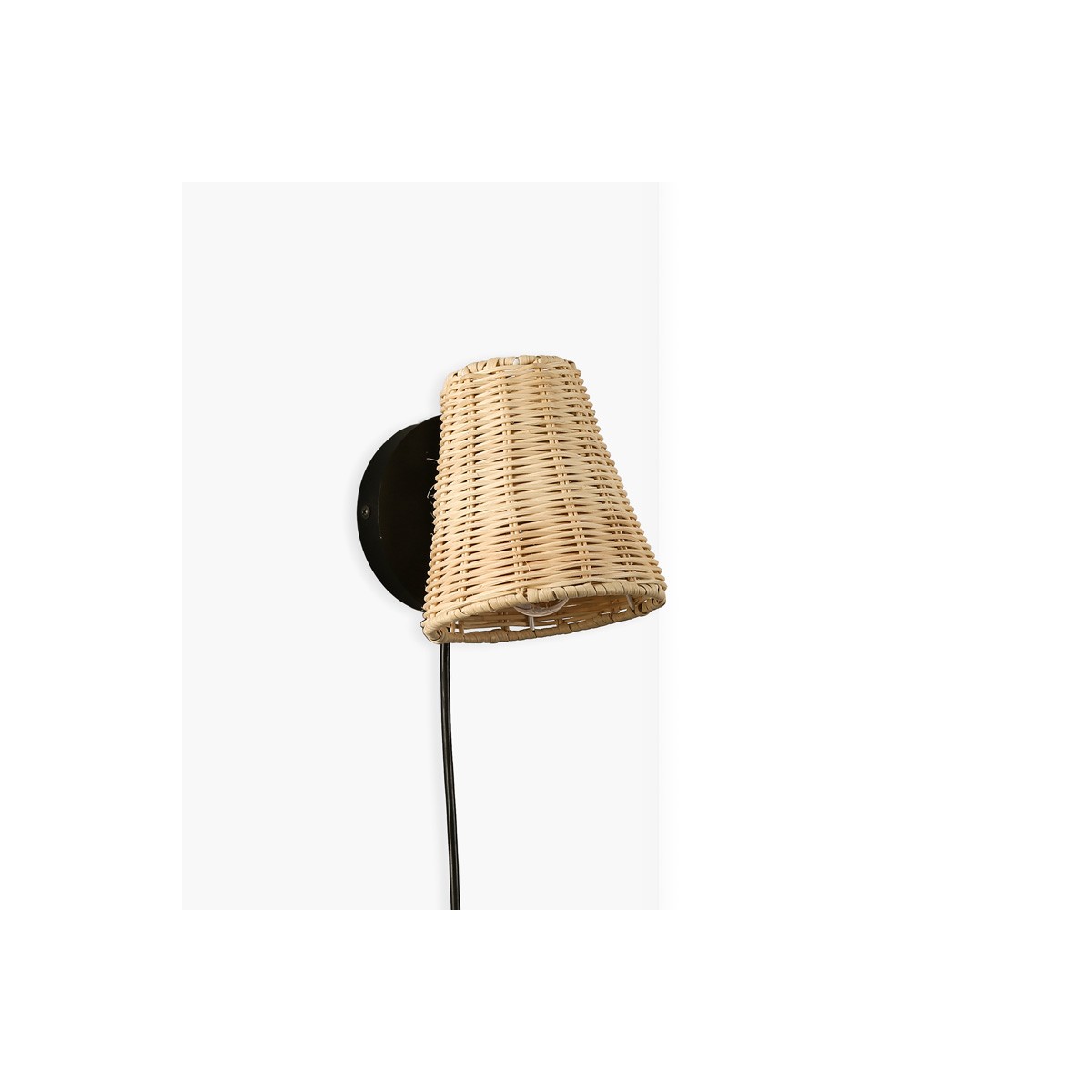 Wicker wall light with "Blind" plug. E27