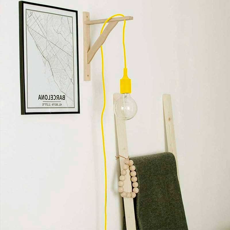 Aplique de pared nórdico "YOJO" escuadra de madera y colgante de silicona