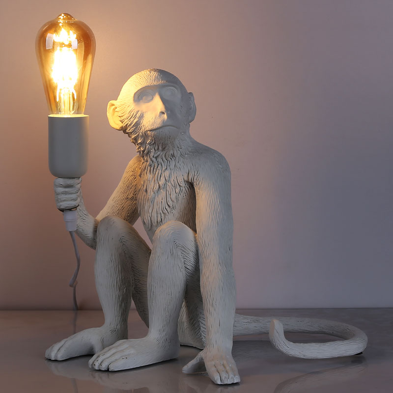 lámpara de mesa mono