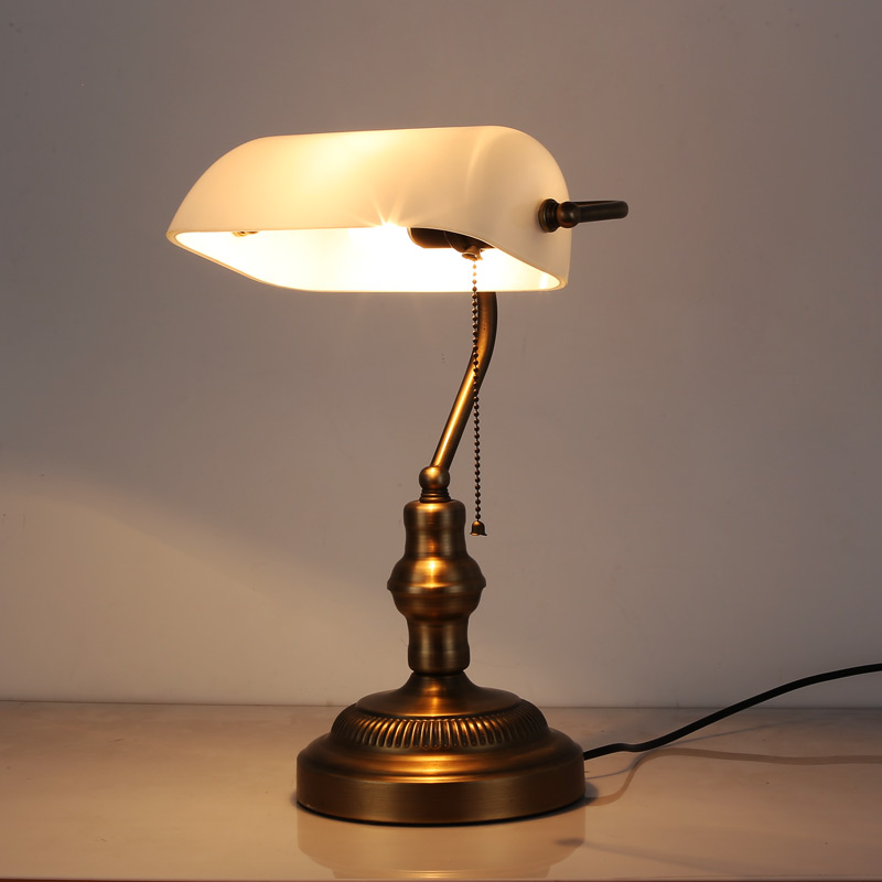 Lampe de bureau/banquier en laiton, lampe moderne du milieu du