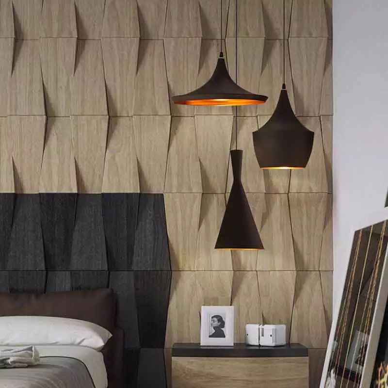 lampara colgante metal negro interior dorado