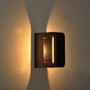 Lampada da parete a LED "KURRT" 7W IP65