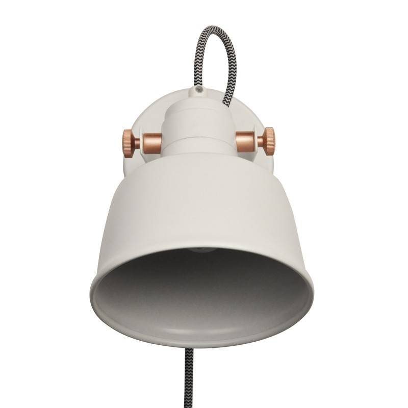 Lampada da parete per interni "KUKKA" con interruttore e presa di corrente Lampada da parete per interni "KUKKA" con interruttore e presa di corrente