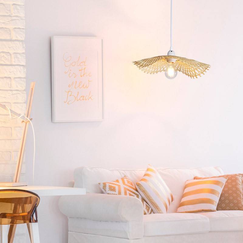 Lampada a sospensione in vimini "LISA". Lampada a sospensione in vimini "LISA".