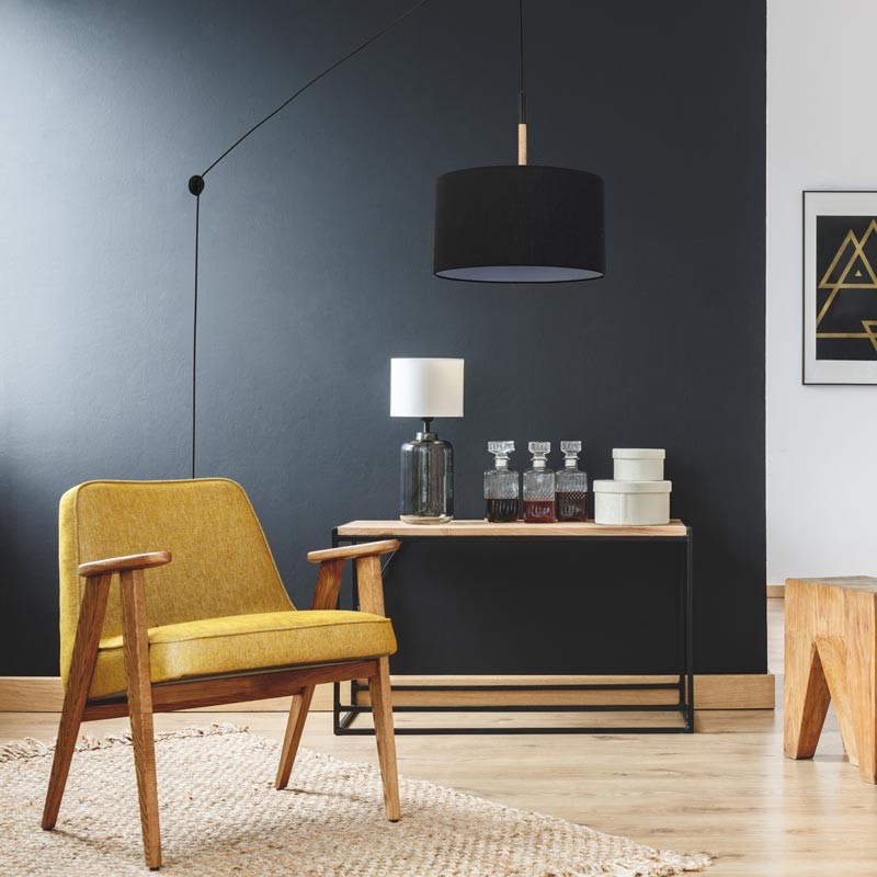 Lampada a sospensione con attacco "CLASS XL". Lampada a sospensione con attacco "CLASS XL".