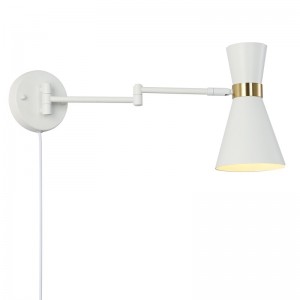 Lampada con braccio snodato e spina "SILVA" / Ispirazione "Beat Tall" di TOM DIXON