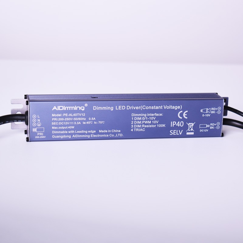 Driver Triac dimmerabile CV 12V 3,3A IP42 Driver Triac dimmerabile CV 12V 3,3A IP42