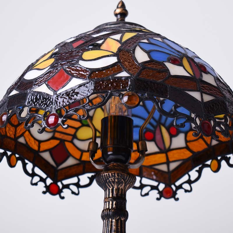 Lampada d'ispirazione Tiffany con mosaico floreale in vetro