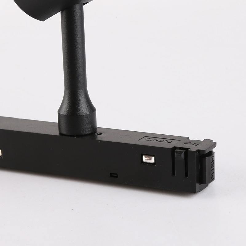 Faretto LED a binario magnetico 48V - 6W - Nero Faretto LED a binario magnetico 48V - 6W - Nero