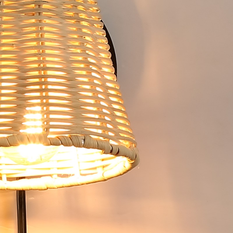 Applique in vimini con spina "Blind". E27