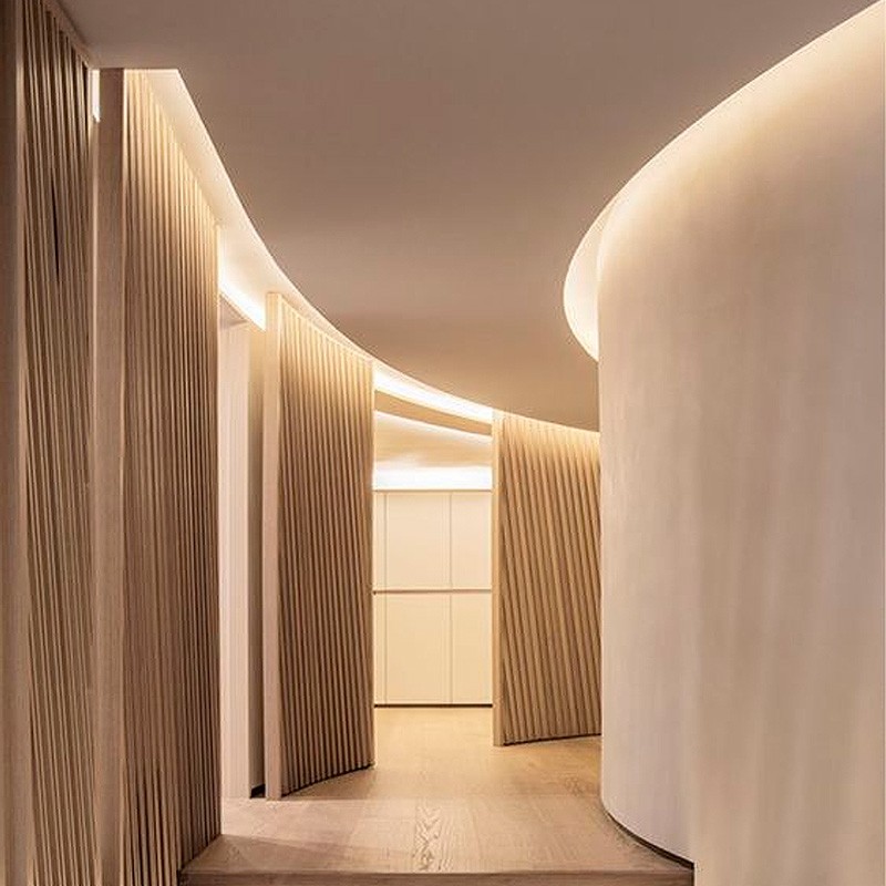 Profilo flessibile in alluminio 16x10mm per guaine in silicone - 2 metri Profilo flessibile in alluminio 16x10mm per guaine in silicone - 2 metri