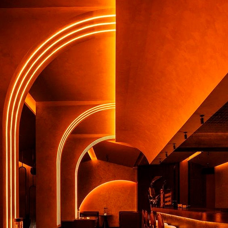 Profilo flessibile in alluminio 16x10mm per guaine in silicone - 2 metri Profilo flessibile in alluminio 16x10mm per guaine in silicone - 2 metri